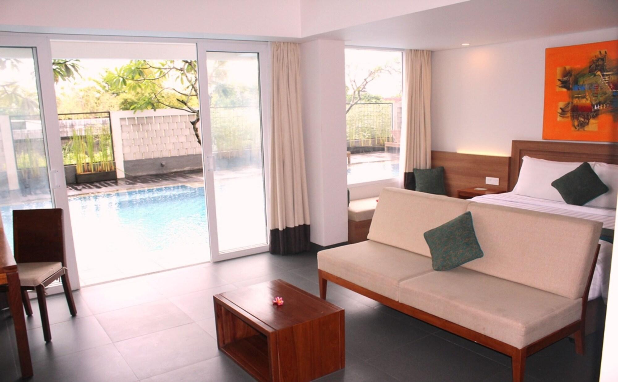 โรงแรมพารากอน เซมินยัค ภายนอก รูปภาพ
