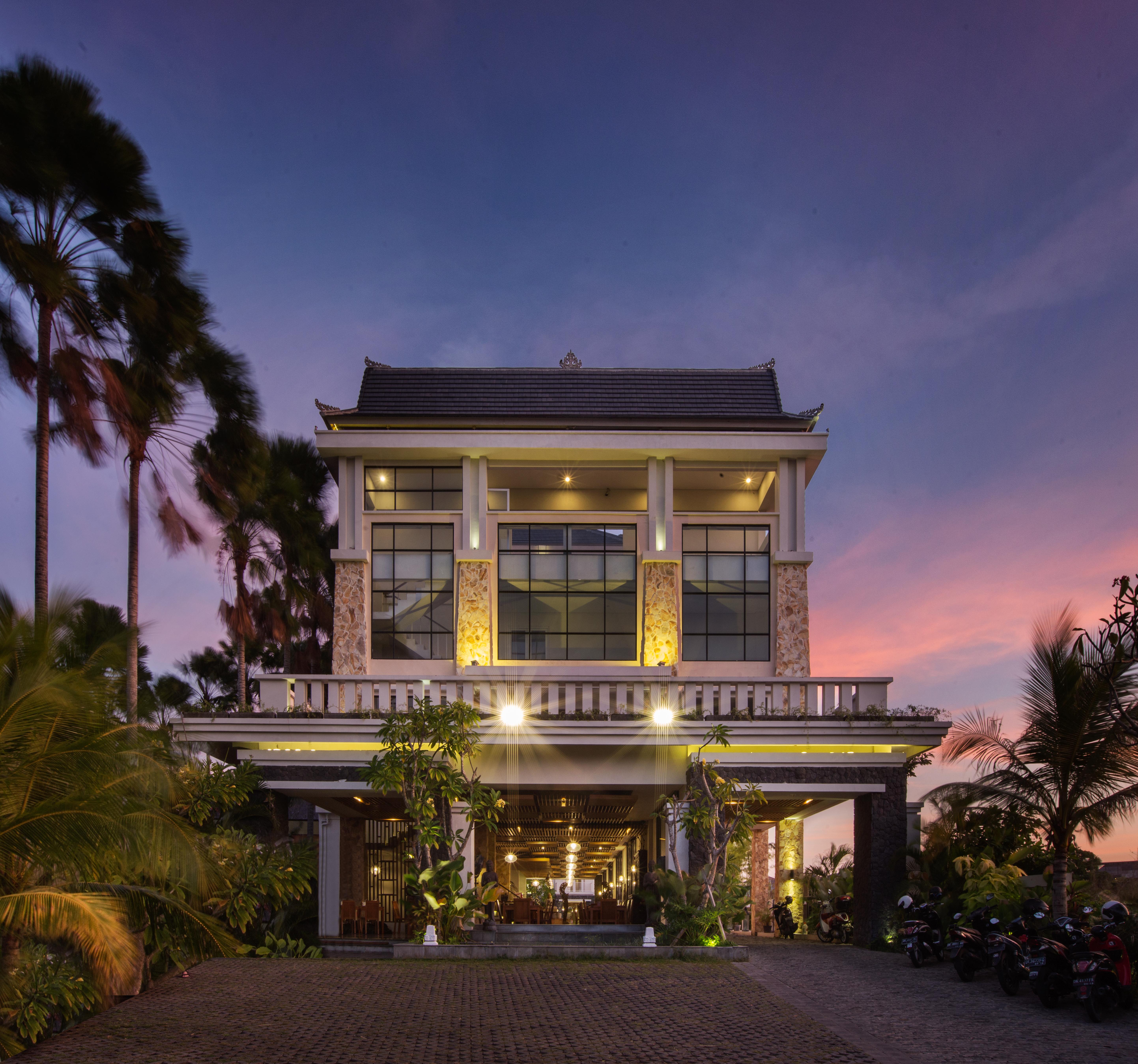 โรงแรมพารากอน เซมินยัค ภายนอก รูปภาพ